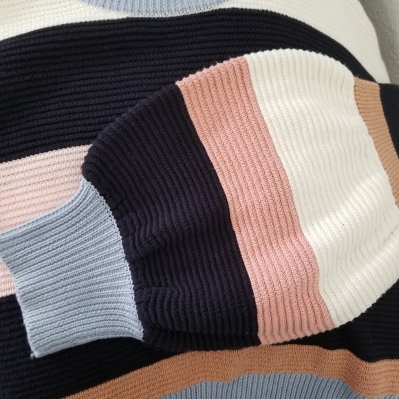 TCEC Sweater - Picture 4 of 6